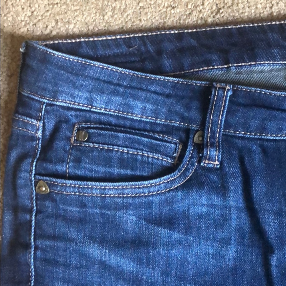 Jeans - Picture 2 of 5